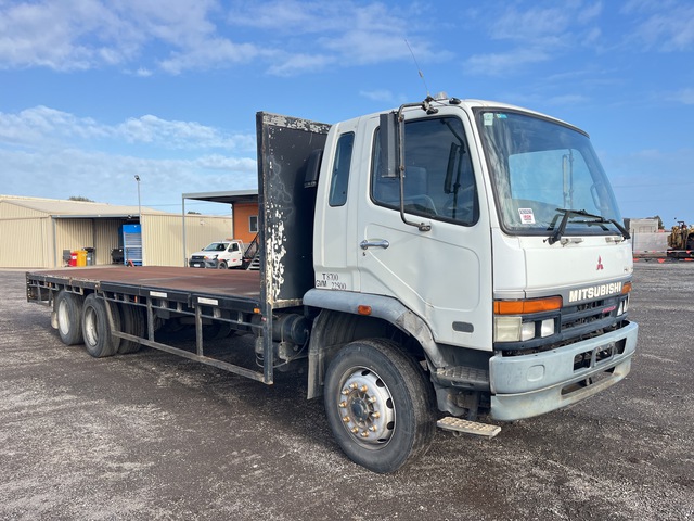 1999 Mitsubishi FM600 6x2 Table Top Truck