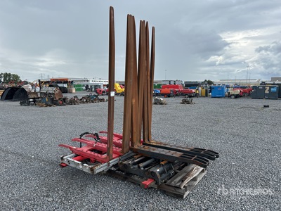 Quantity of (2) 2300 mm Heftruck vorken