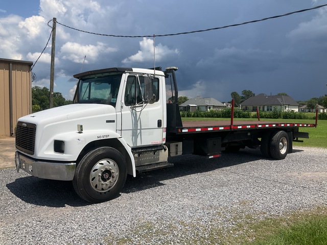 1998 Freightliner FL70 4x2 Rollback Truck