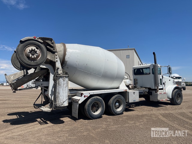 CAMIóN REVOLVEDOR 2014 PETERBILT MCNEILUS 10.5 CYD