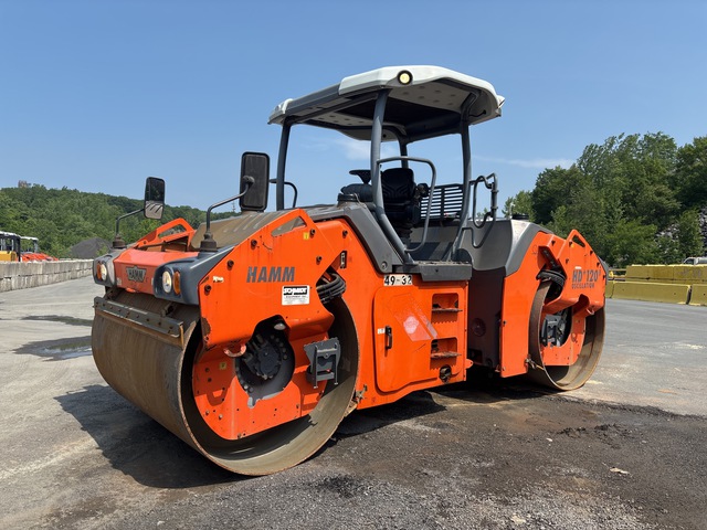 2016 Hamm HD120i
