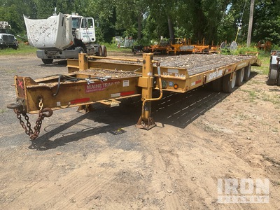 2005 Evac Tri/A Equipment Trailer