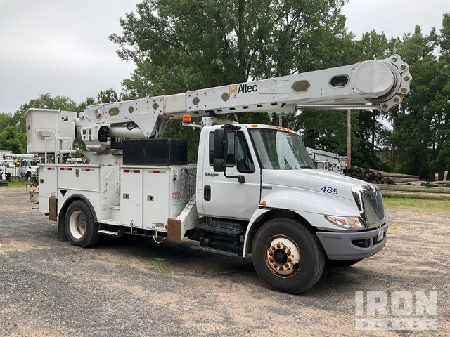 2013 Altec AM55E 56 ft on 2014 International 4300 4x2 Cable Placer ...