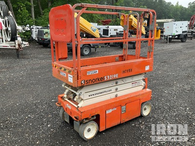 2017 Snorkel S3219E Electric Elevador de tijera (Inoperable)