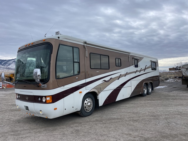 1999 Monaco Roadmaster Signature Series Motor Home