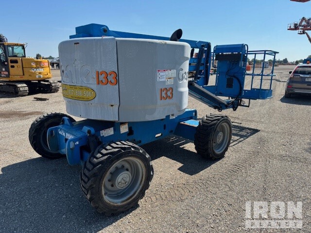 ELEVADOR ARTICULADO 2014 GENIE 4WD Z4525
