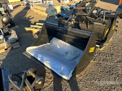 Bolt 48 in Q/C Cleanup Excavator Bucket (Unused)