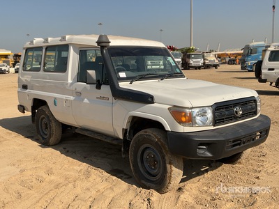 2018 Toyota Land Cruiser 78R 4x4 SUV