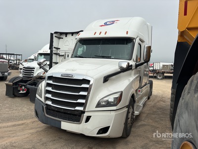 2021 Freightliner Cascadia 126 6x4 Ciągnik siodłowy T/A z kabiną sypialną (Inoperable)
