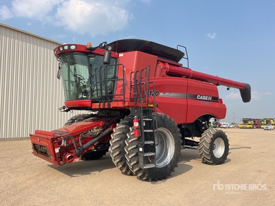 2010 Case IH 7120 Combine Harvester