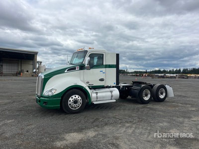 2020 Kenworth T680 6x4 T/A Day Cab Truck Tractor