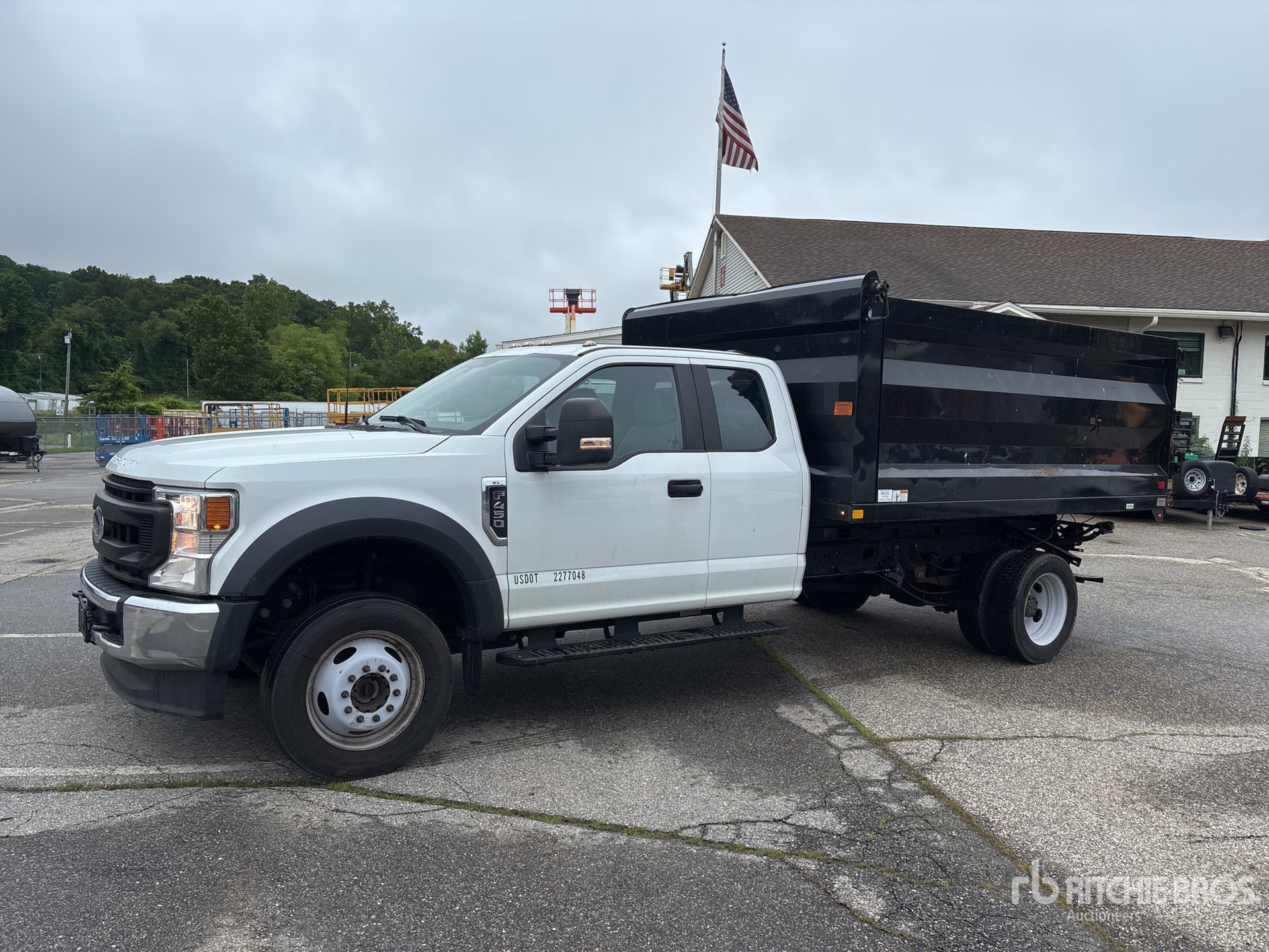 2022 Ford F-450 4x4 Extended Cab Kiepwagen