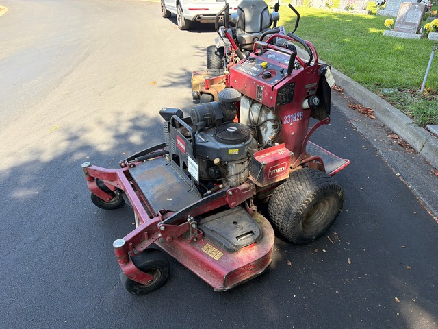 2018 Toro GrandStand Zero-Turn Lawn Mower 2018 Toro GrandStand Zero-Turn Lawn Mower