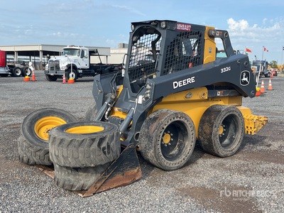 2020 John Deere 332G Two-Speed Minicargadora