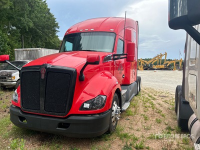 2019 Kenworth T680 6x4 T/A Sleeper Truck Tractor
