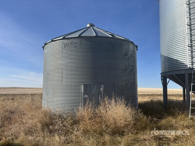 Westeel-Rosco +/- 3300 bu 5 Ring Grain Bin