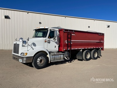 2004 International 9200i 6x4 Grain Truck