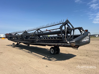 2009 MacDon FD70 40 ft Flex Draper Combine Header