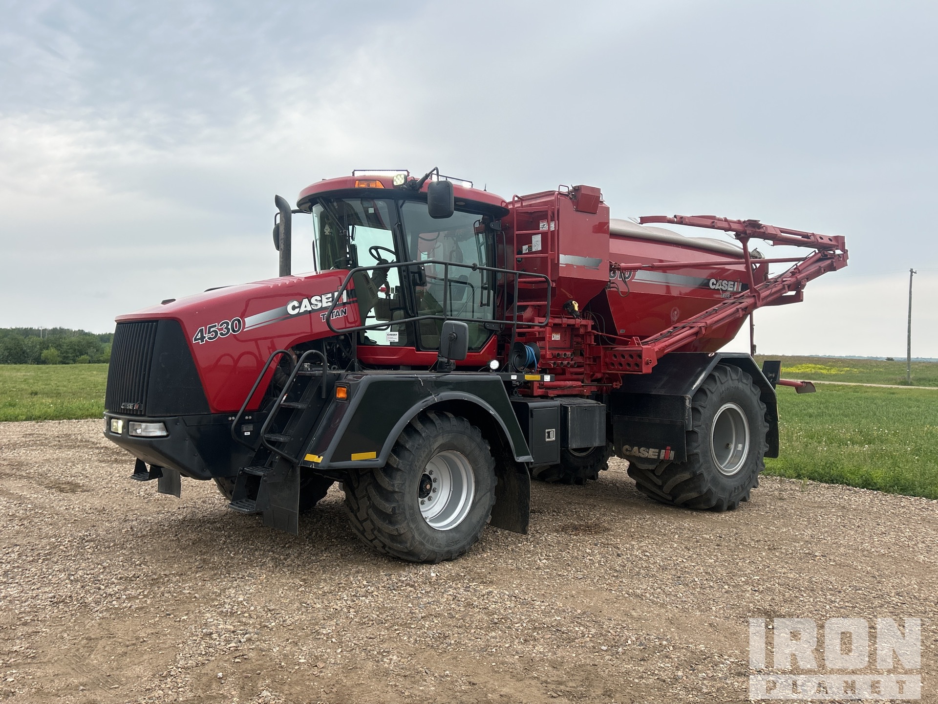 2013 Case IH Titan 4530 70 ft Air Boom 4x2 Floater Self-Propelled Fertilizer Spreader
