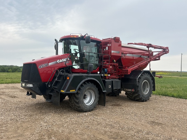 2013 Case IH Titan 4530 70 ft Air Boom 4x2 Floater Self-Propelled Fertilizer Spreader
