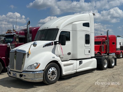 2022 Kenworth T680 6x4 تراكتور شاحنة كابينة النوم (ثنائية المحور)