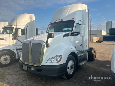 2018 Kenworth T680 4x2 Day Cab Truck Tractor
