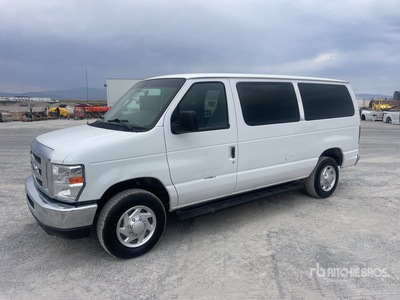 2010 Ford E-350 Furgoneta de pasajeros