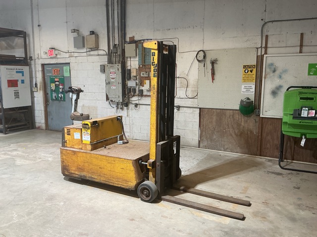 1976 Big Joe PDC-30-130 3000 lb Cushion Tire Forklift (Inoperable)