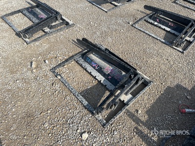 2025 GIYI 30 in Mini Skid Steer Forks (Unused)