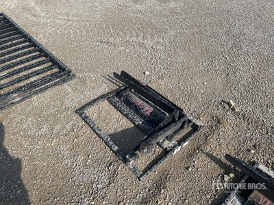 2025 GIYI 30 in Mini Skid Steer Forks (Unused)