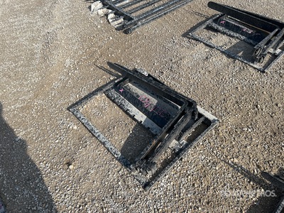 2025 GIYI 29 in Mini Skid Steer Forks (Unused)