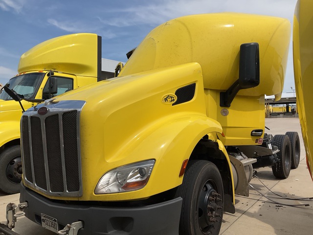2021 Peterbilt 579 6x4 T/A Day Cab Truck Tractor (Inoperable)