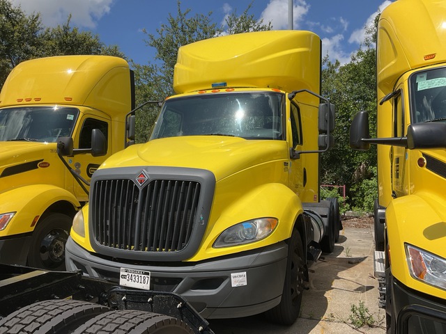 2018 International RH613 6x4 T/A Day Cab Truck Tractor