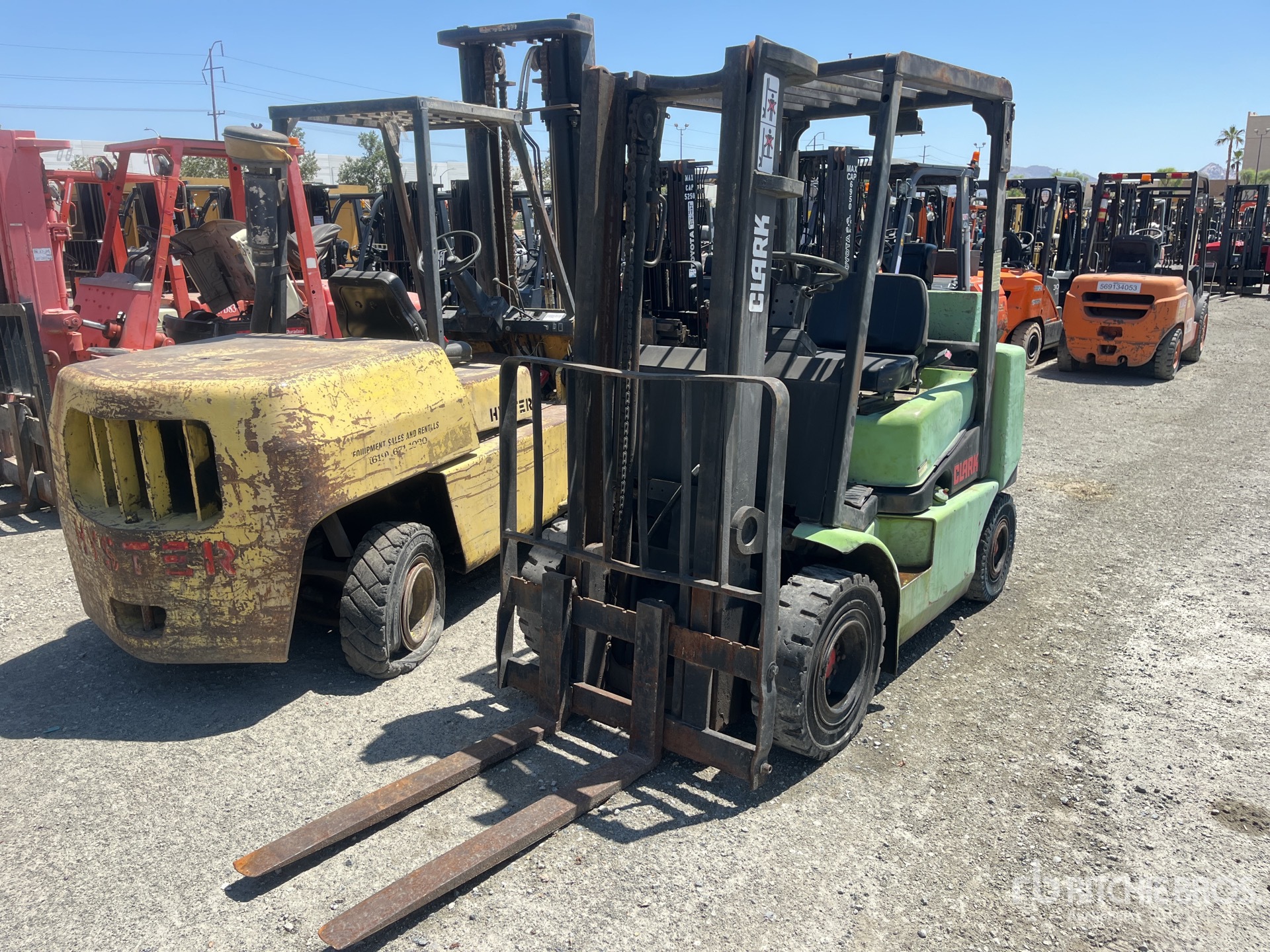 1999 Clark CGP20 4000 lb Pneumatic Tire フォークリフト
