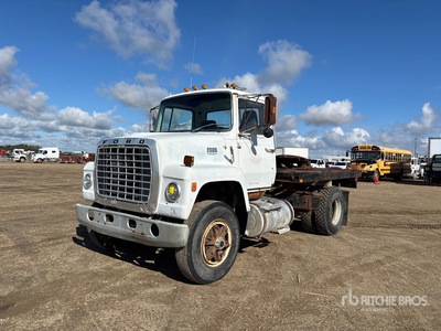 1981 Ford 8000 4x2 Flatbed Truck