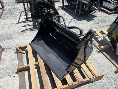 2025 GIYI GY-XKH39F 39 in Mini Skid Steer Bucket (Unused)