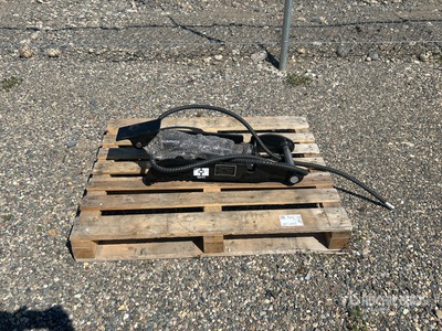 2025 GIYI GY-XJ3T Hydraulic Baggerdaumen - Fits Cat 3 ton (Unused)