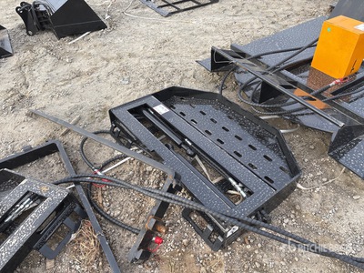 2025 GIYI GY D-CYHC Side Shift Skid Steer Forks (Unused)