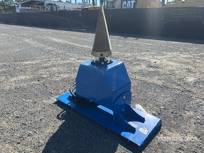 2025 GIYI GY-LS43 Skid Steer Log Splitter (Unused)