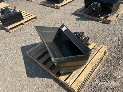 2025 GIYI GY-D5T 34 in Tilting Baggerlöffel - Fits Cat 3-5 ton Excavator (Unused)