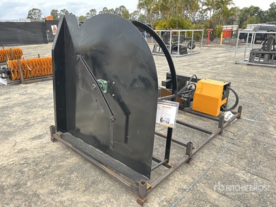 2025 GIYI GY-ECA63 1350 mm Articulating Débroussailleuse pour chargeuse à différentiel (Unused)