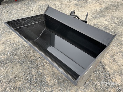2025 GIYI GY-D5T 900 mm Hydraulic Tilting Excavator Bucket - Fits 5 Ton (Unused)