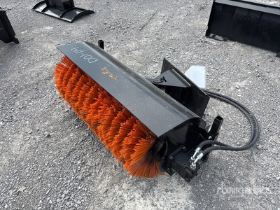 2025 GIYI GY-QSJ 43 in Mini Skid Steer Sweeper (Unused)
