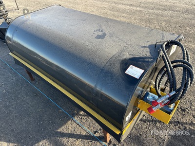2025 GIYI GY-BS72B 1820 mm Skid Steer Sweeper (Unused)