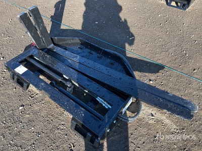 2025 GIYI SF60 1500 mm Skid Steer Forks (Unused)