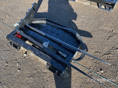 2025 GIYI SF60 1500 mm Skid Steer Forks (Unused)