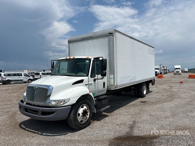 2009 International 4300 4x2 Van Truck