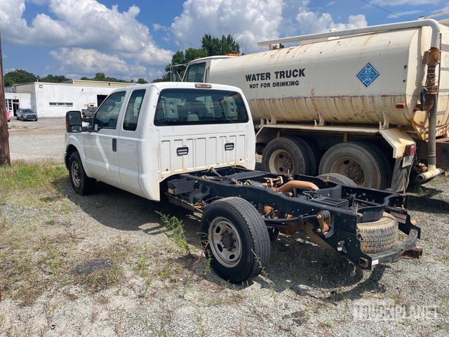 CAMIóN CHASIS 2015 FORD F250