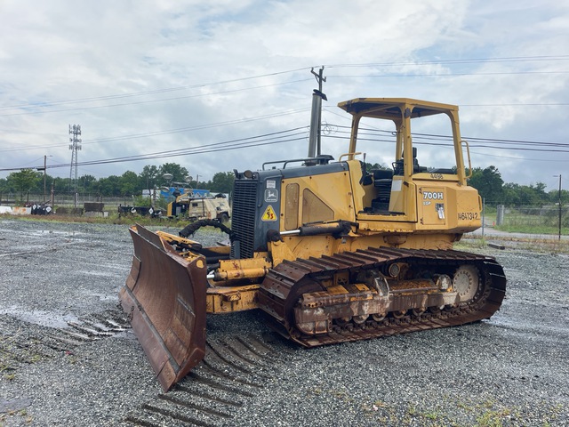 2001 John Deere 700H