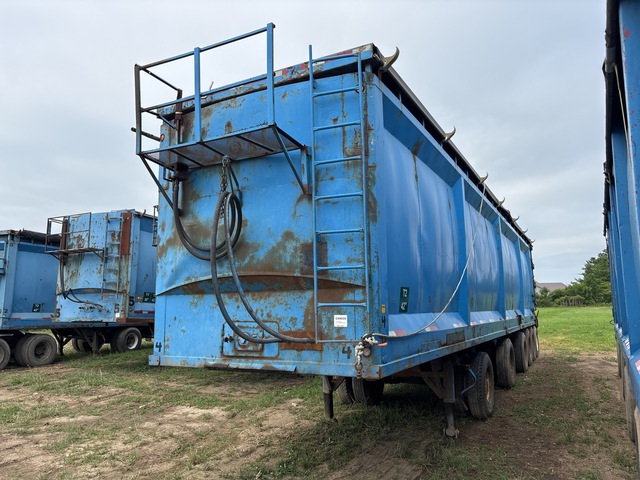 2005 Universal 48 Ft 6/Axle Moving Floor Trailer